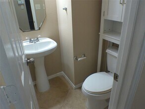 20207 Emerald Cliff Ln, Unit D1 in Richmond, TX - Building Photo - Building Photo