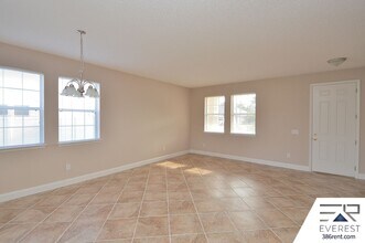 144 London Dr in Palm Coast, FL - Building Photo - Building Photo