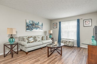Templeton Crossing in Columbus, OH - Foto de edificio - Interior Photo
