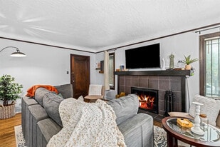 522 W Hudson Ave in Royal Oak, MI - Building Photo