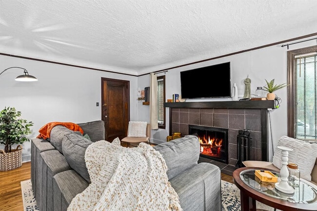 522 W Hudson Ave