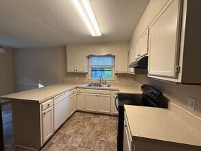 1129 Eagle Rd in Greensboro, NC - Building Photo - Building Photo