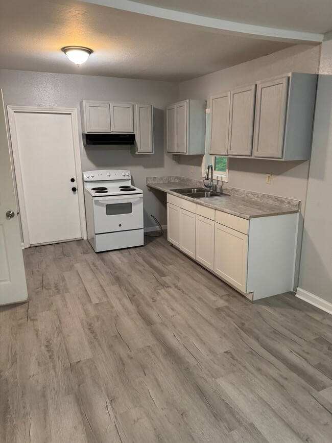 2332 Keith St in Tallahassee, FL - Building Photo - Building Photo