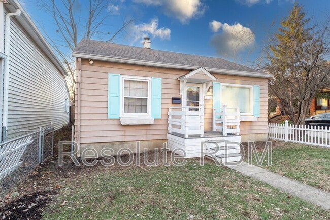 1128 Sterling St in Indianapolis, IN - Building Photo - Building Photo