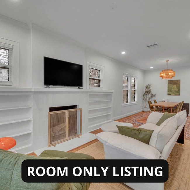 property at 2712 E 22nd St