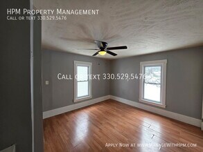 111 Maple Ave SE in Massillon, OH - Building Photo - Building Photo