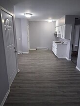 254 E Jackson St, Unit 2nd Floor Front in Joliet, IL - Foto de edificio - Building Photo