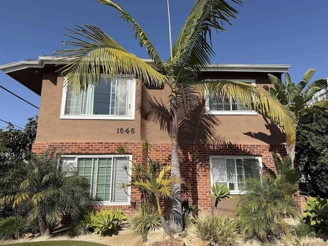 property at 1646 Brookes Ave