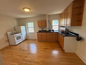 2008 Lake St in Evanston, IL - Building Photo - Building Photo