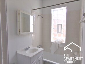 6916 N Lakewood Ave in Chicago, IL - Building Photo - Building Photo