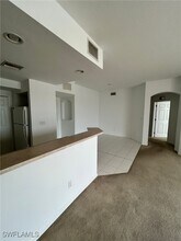 4256 Liron Ave in Ft. Myers, FL - Foto de edificio - Building Photo