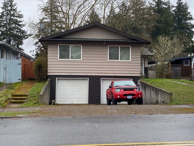 property at 7234 N Greeley Ave