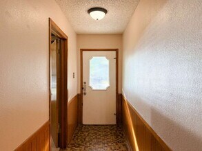 3708 Holland Dr in North Richland Hills, TX - Foto de edificio - Building Photo