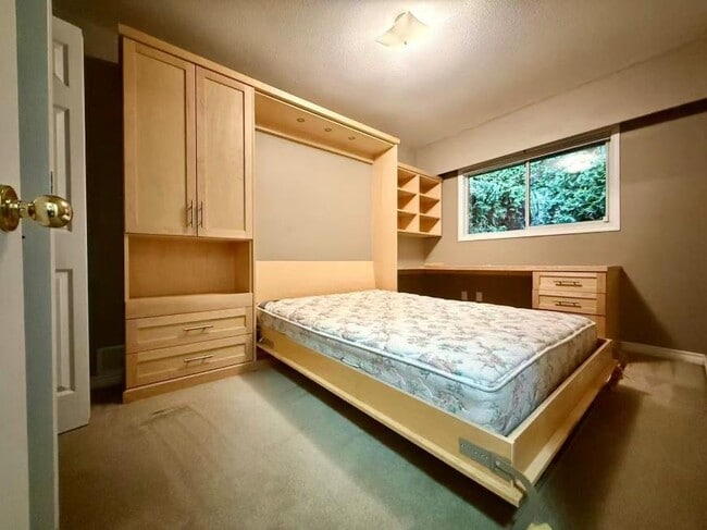 property at 650 Roderick Ave