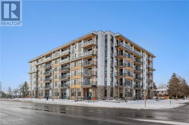 101 Golden Eagle Rd in Waterloo, ON - Building Photo - Building Photo