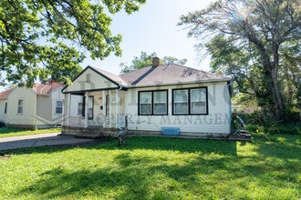 804 N Battin St in Wichita, KS - Building Photo - Building Photo