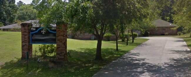 13000 Main St in Norwood, LA - Building Photo - Building Photo