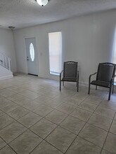 1206 Seaview in North Lauderdale, FL - Foto de edificio - Building Photo