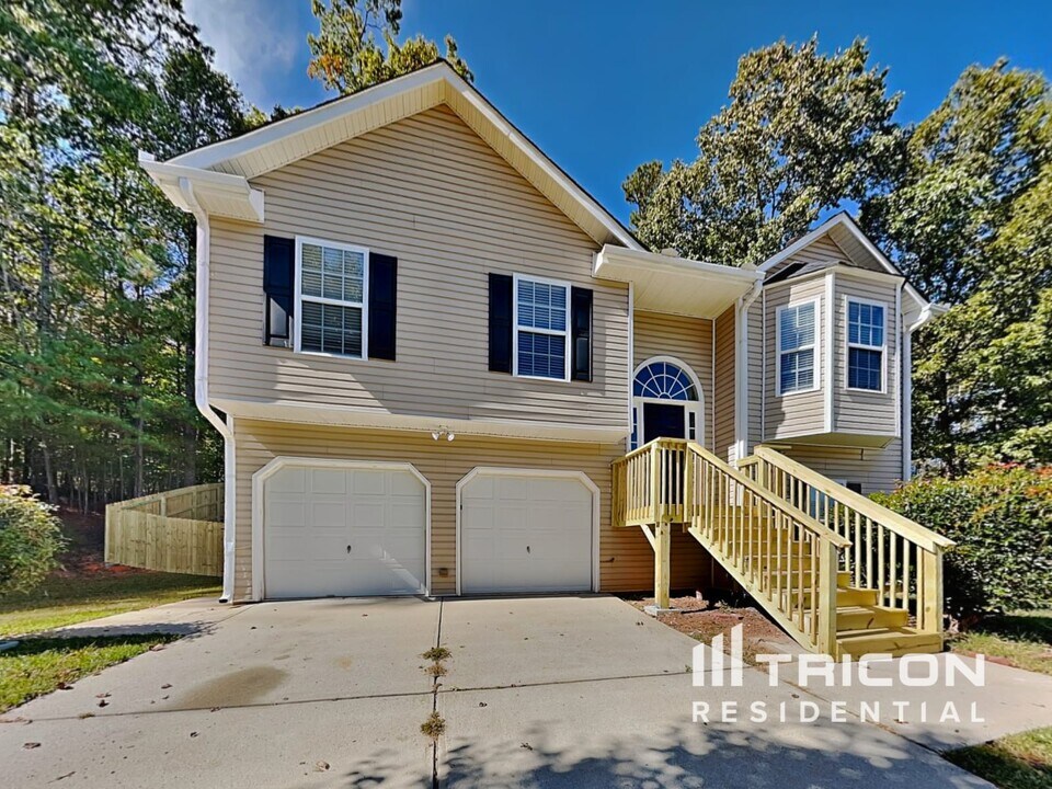 2979 Rolling Ln in Douglasville, GA - Building Photo