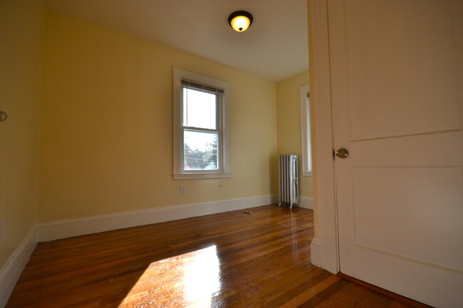 10 Trapelo St, Unit 4 in Boston, MA - Building Photo - Building Photo