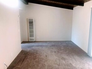 3040 Magliocco Dr, Unit 9 in San Jose, CA - Foto de edificio - Building Photo