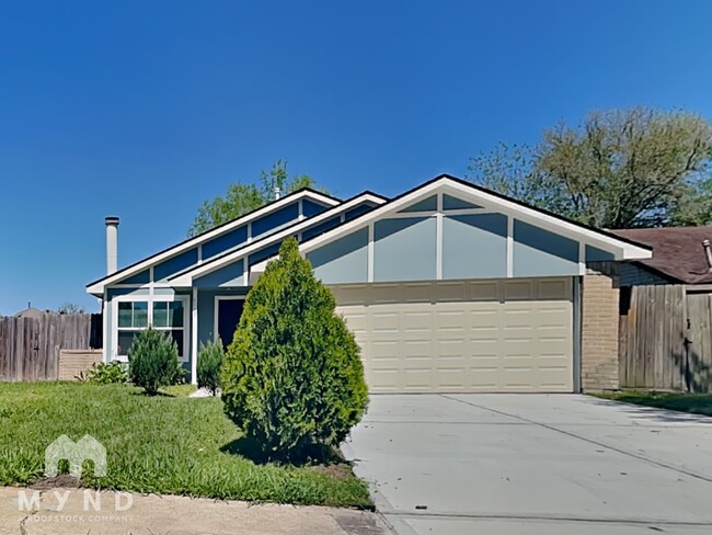 property at 4919 Quebec Blvd