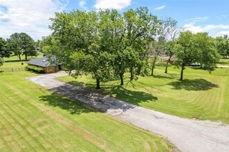 57 Serenada Ln in Shawnee, OK - Building Photo - Building Photo