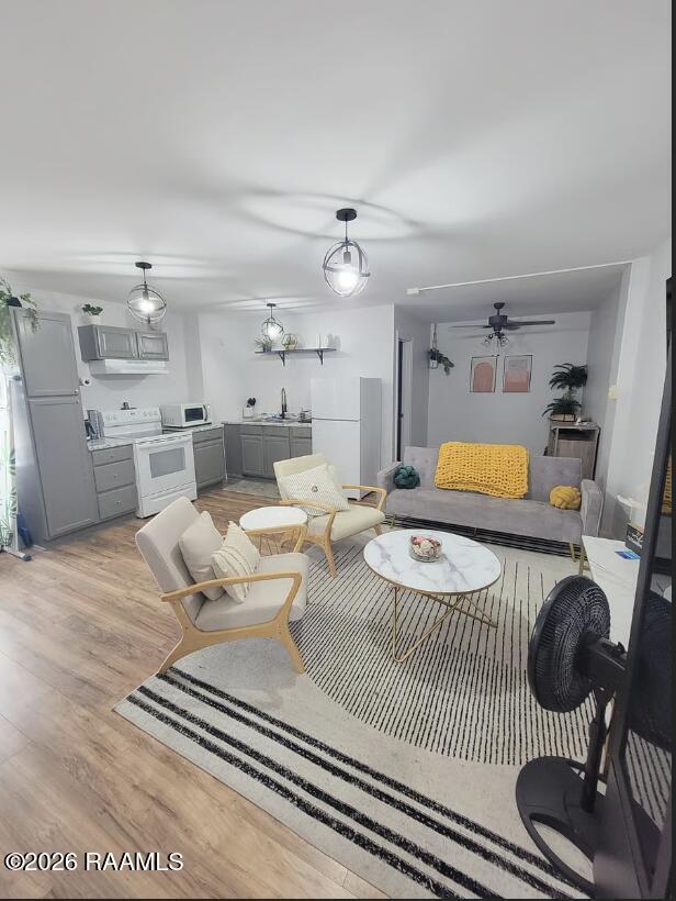 property at 1318 Lee Ave