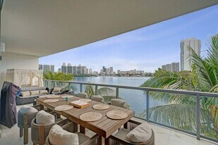 3300 NE 188th St in Aventura, FL - Building Photo