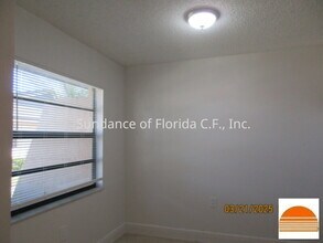 2112 Bahamas Ct in Kissimmee, FL - Building Photo - Building Photo