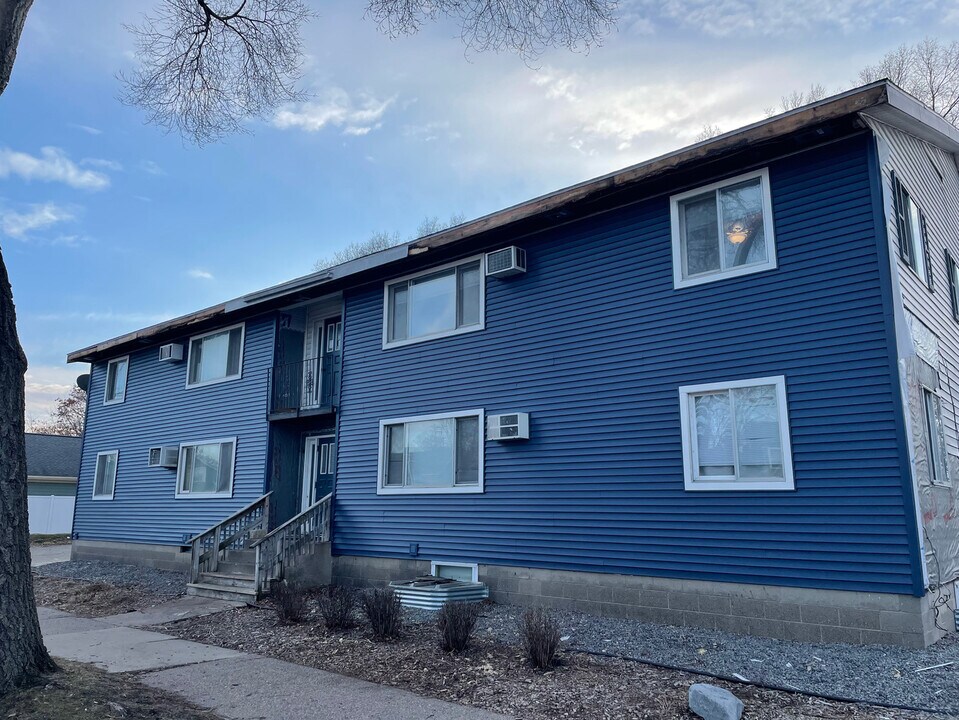802 7th St in La crosse, WI - Building Photo