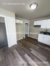 5574 Waterbury Ave in Maple Heights, OH - Building Photo - Building Photo