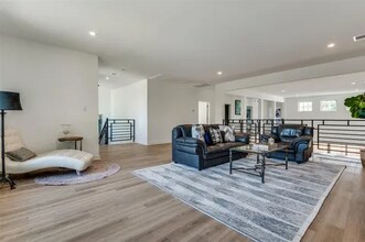 1106 Belew St in Irving, TX - Building Photo - Building Photo