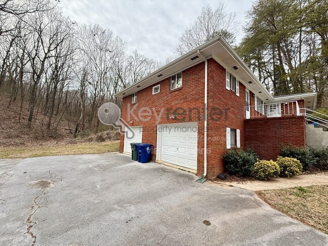 550 Alexander Dr in Chattanooga, TN - Building Photo - Building Photo