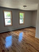 703 Providence St in West Warwick, RI - Building Photo - Building Photo