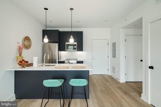 5013 Springfield Ave in Philadelphia, PA - Building Photo - Building Photo