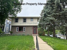 4400 Zenith Ave S in Minneapolis, MN - Building Photo