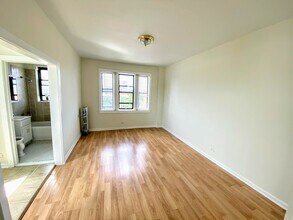 839 W Sheridan Rd in Chicago, IL - Foto de edificio - Building Photo