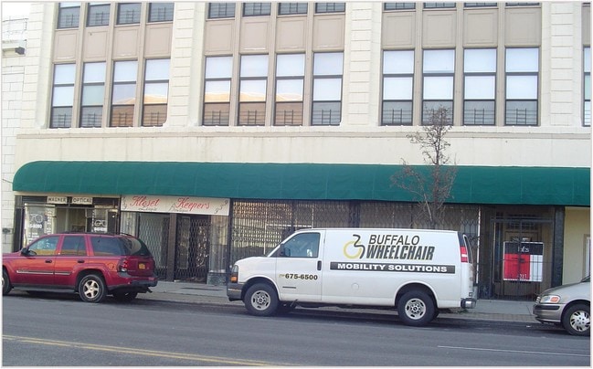937 Broadway