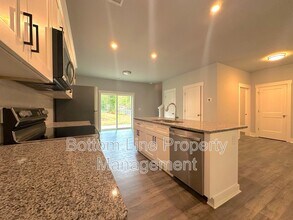 3814 Starmount Ave in Charlotte, NC - Building Photo - Building Photo