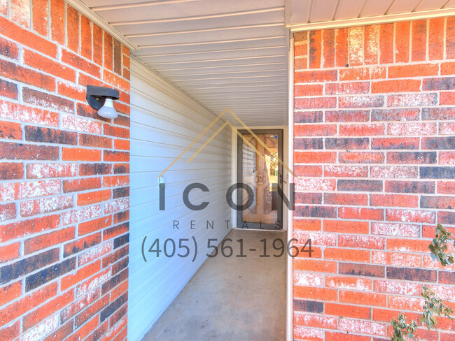 1206 Summerton Pl in Yukon, OK - Building Photo - Building Photo