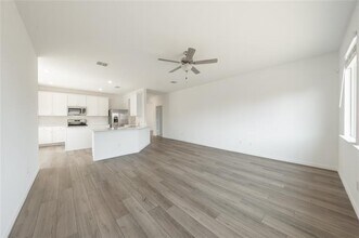 340 Wentworth Dr in Fate, TX - Building Photo - Building Photo
