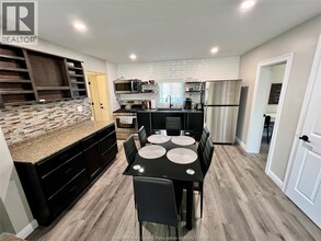 600 Park St W in Windsor, ON - Foto de edificio - Building Photo