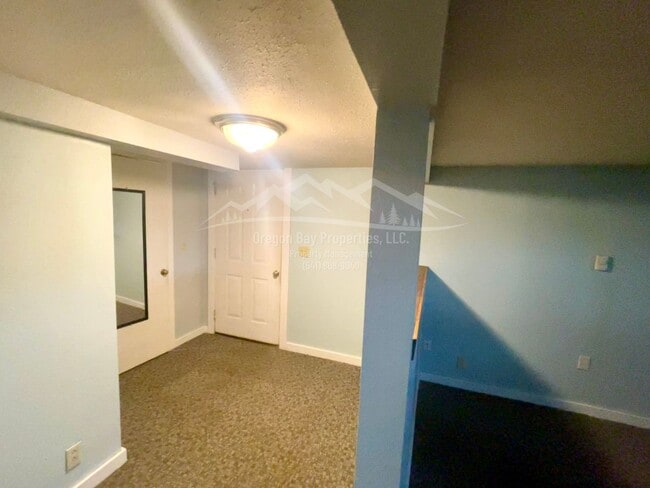 310 N Dean St in Coquille, OR - Building Photo - Building Photo