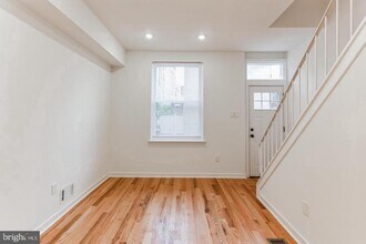 1642 Olive St in Philadelphia, PA - Building Photo - Building Photo