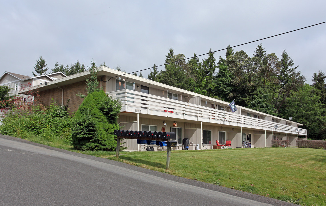 Harbormaster Apartments in Gig Harbor, WA - Building Photo