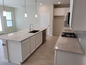 10323 Harmon Smith Dr. in Houston, TX - Foto de edificio - Building Photo