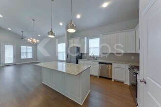 4843 Mokki Ln in Baton Rouge, LA - Building Photo - Building Photo