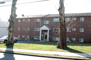 1209 Hollywood Ave in Havertown, PA - Building Photo