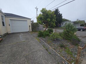 2204 F St in Eureka, CA - Building Photo - Building Photo
